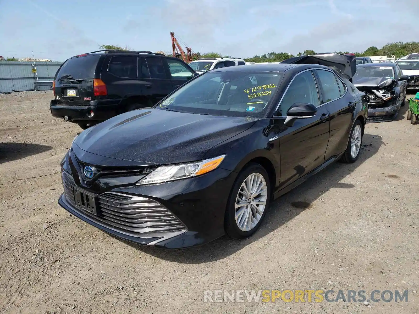 2 Photograph of a damaged car 4T1B21HK9KU518159 TOYOTA CAMRY 2019