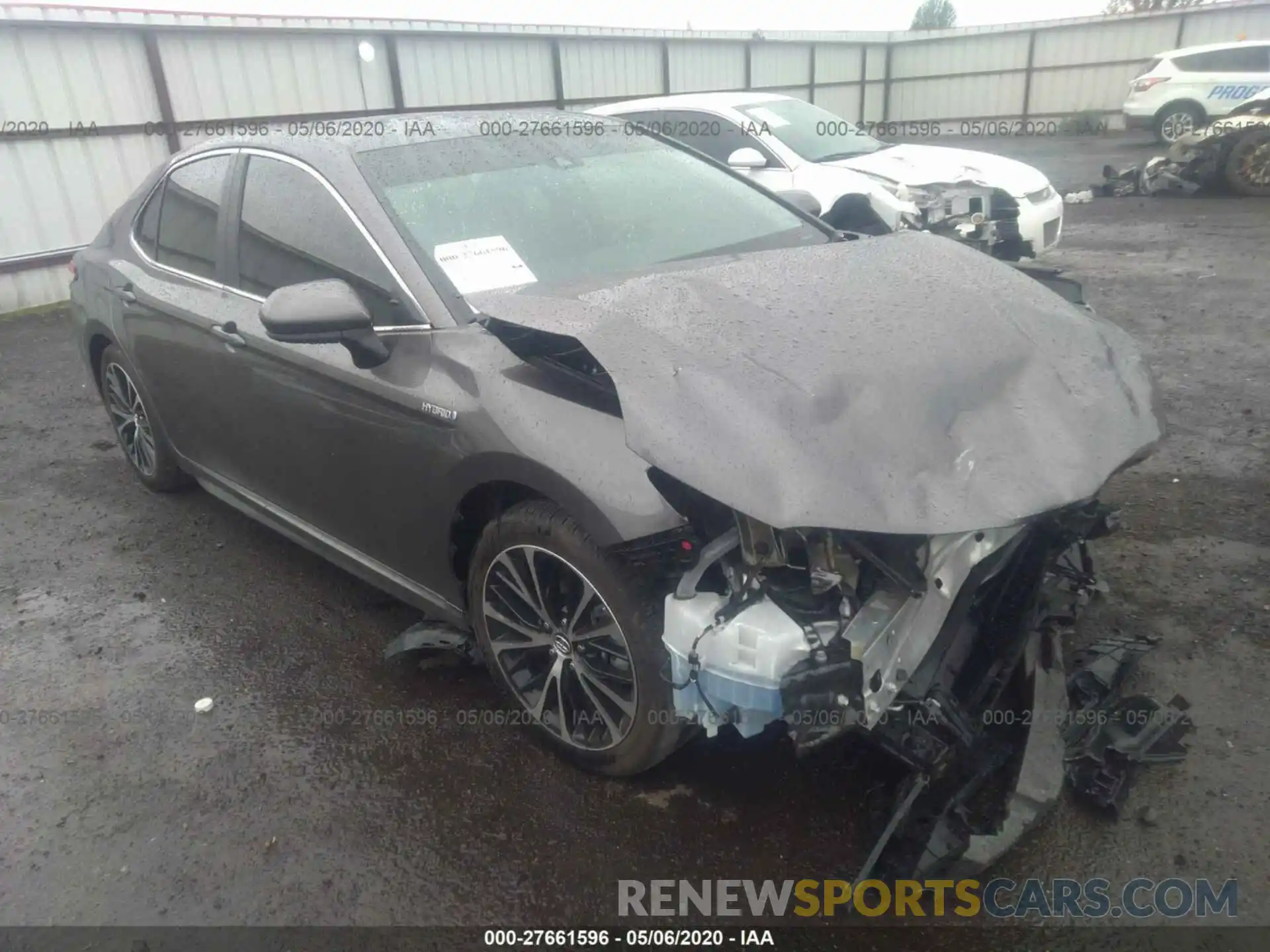 1 Photograph of a damaged car 4T1B21HKXKU010119 TOYOTA CAMRY 2019