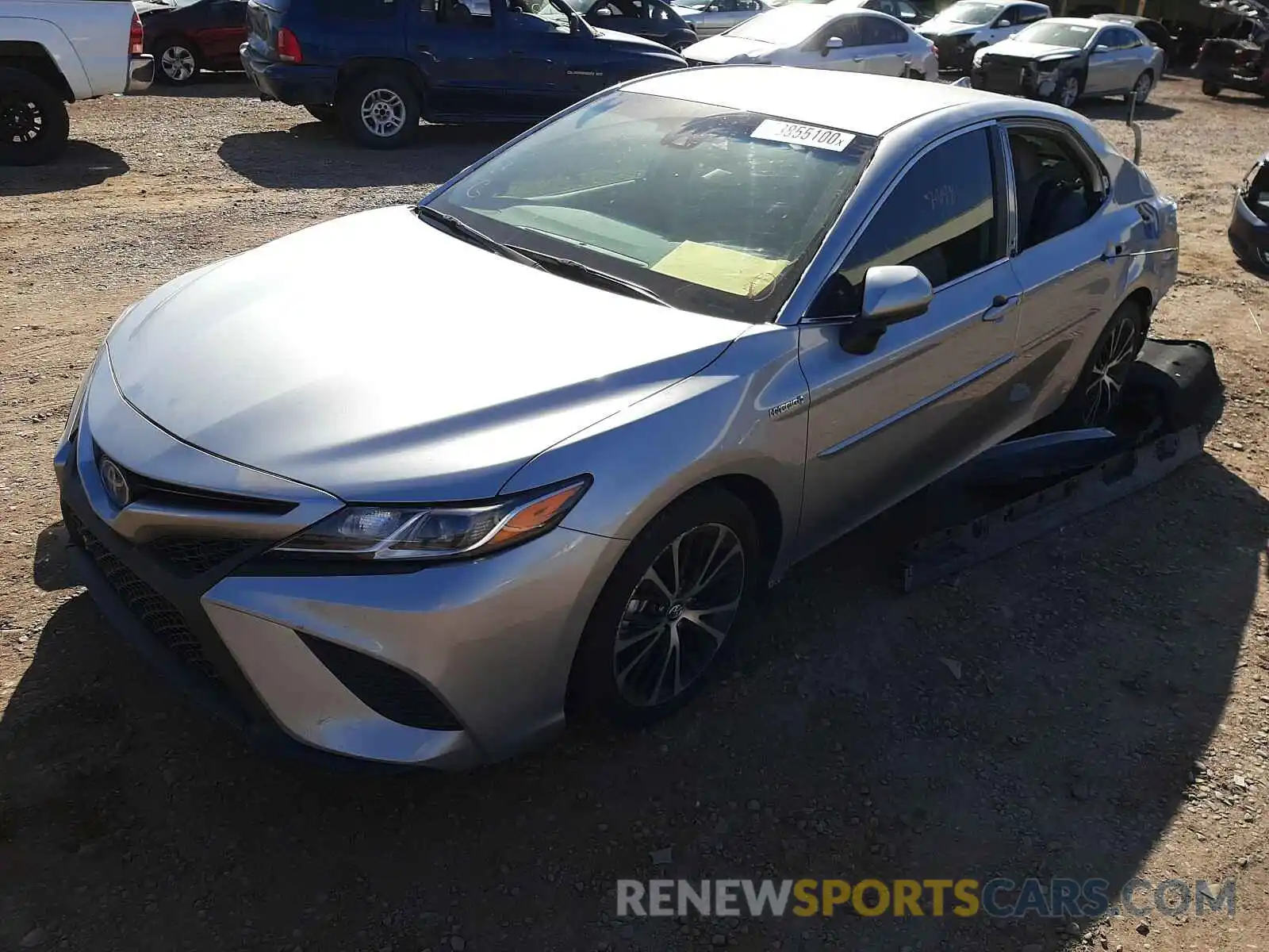 2 Photograph of a damaged car 4T1B21HKXKU011531 TOYOTA CAMRY 2019