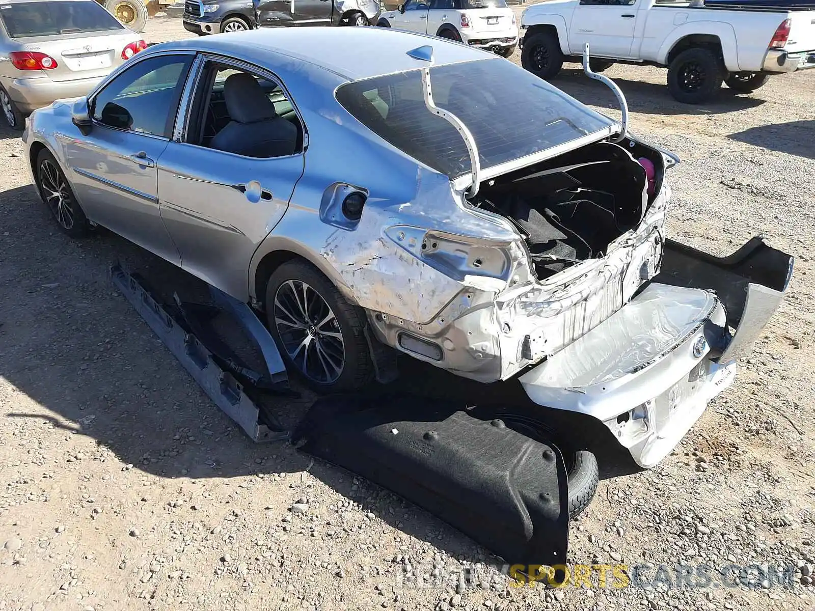 3 Photograph of a damaged car 4T1B21HKXKU011531 TOYOTA CAMRY 2019