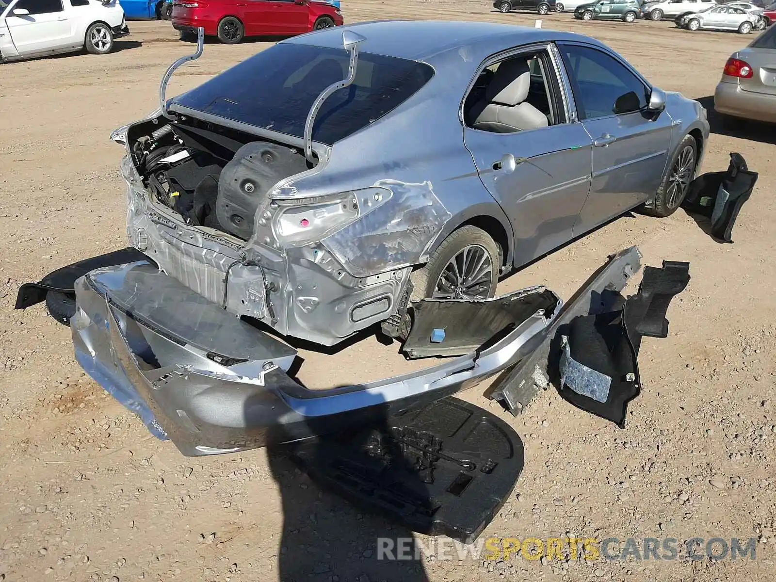 4 Photograph of a damaged car 4T1B21HKXKU011531 TOYOTA CAMRY 2019