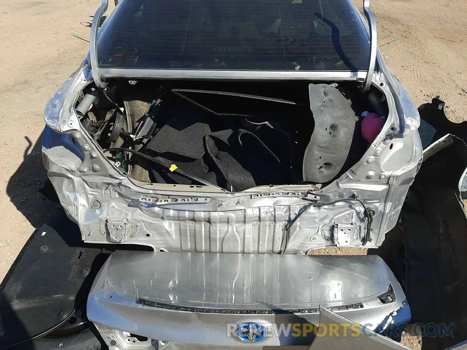 9 Photograph of a damaged car 4T1B21HKXKU011531 TOYOTA CAMRY 2019