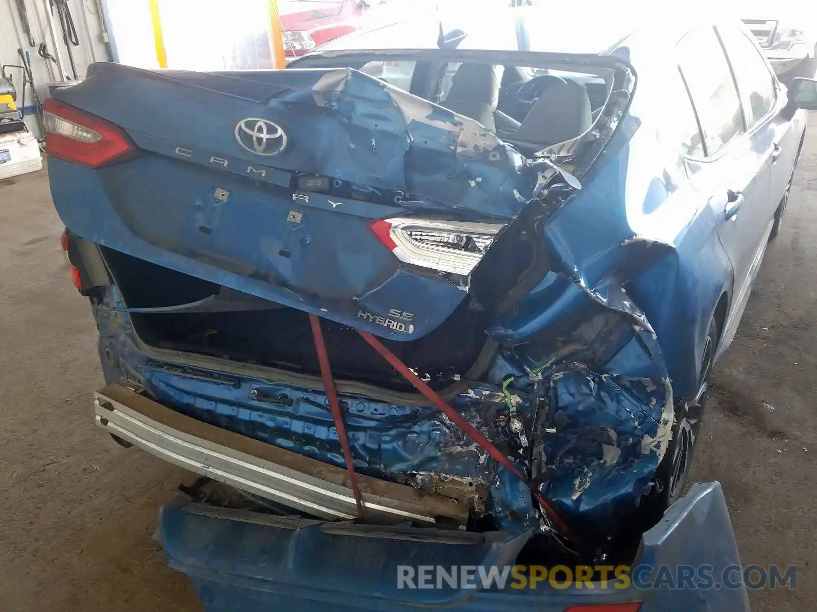 9 Photograph of a damaged car 4T1B21HKXKU011786 TOYOTA CAMRY 2019