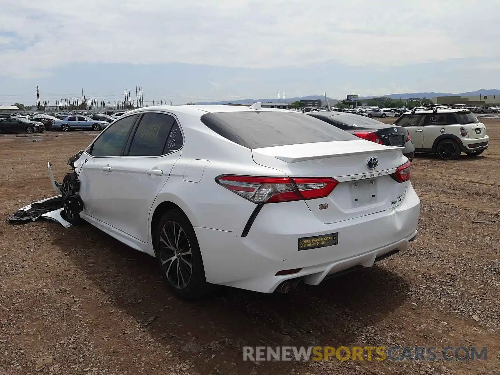 3 Photograph of a damaged car 4T1B21HKXKU012422 TOYOTA CAMRY 2019