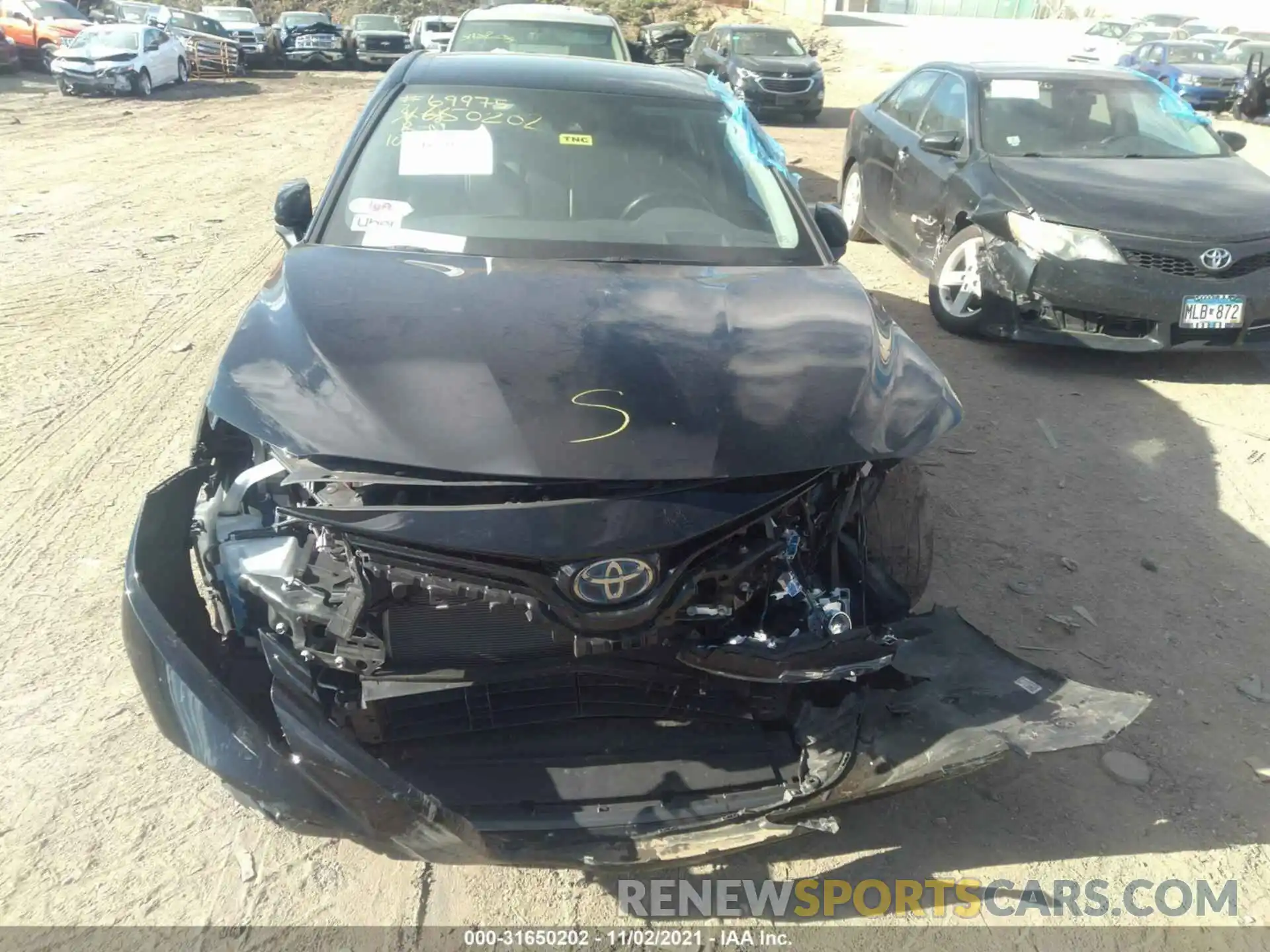 10 Photograph of a damaged car 4T1B21HKXKU012758 TOYOTA CAMRY 2019