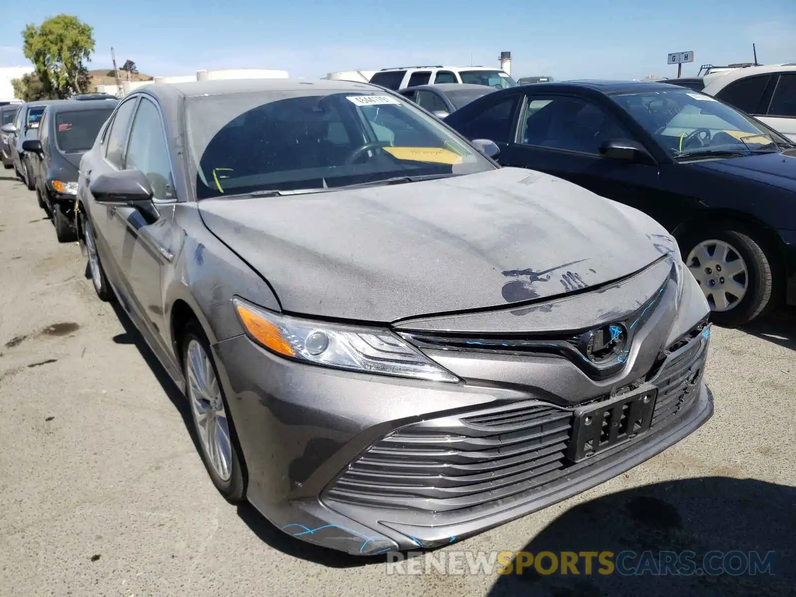 1 Photograph of a damaged car 4T1B21HKXKU013022 TOYOTA CAMRY 2019