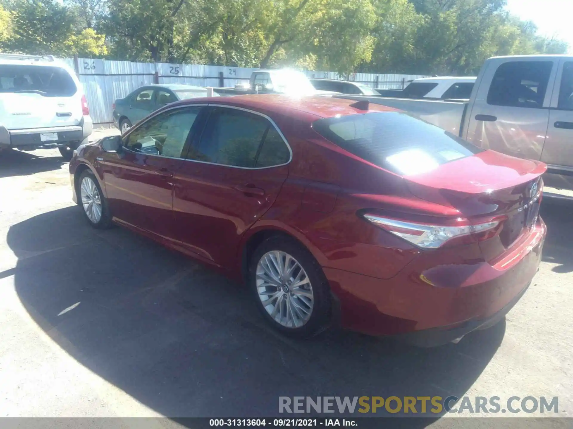 3 Photograph of a damaged car 4T1B21HKXKU014381 TOYOTA CAMRY 2019