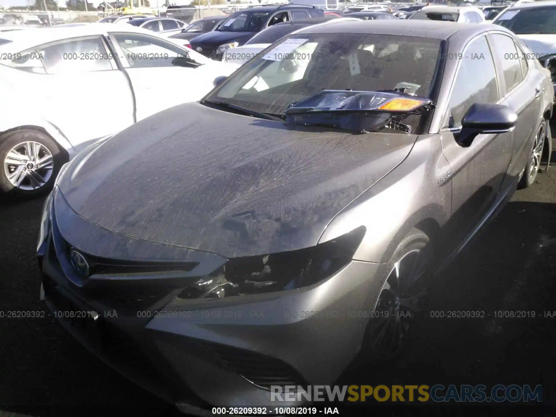 2 Photograph of a damaged car 4T1B21HKXKU510975 TOYOTA CAMRY 2019