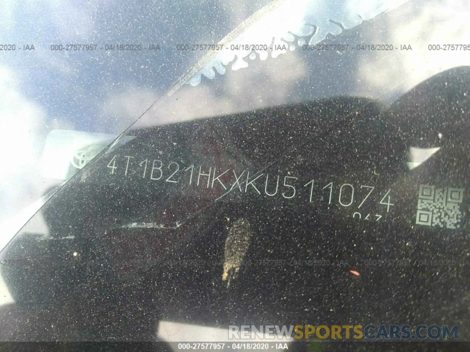 9 Photograph of a damaged car 4T1B21HKXKU511074 TOYOTA CAMRY 2019