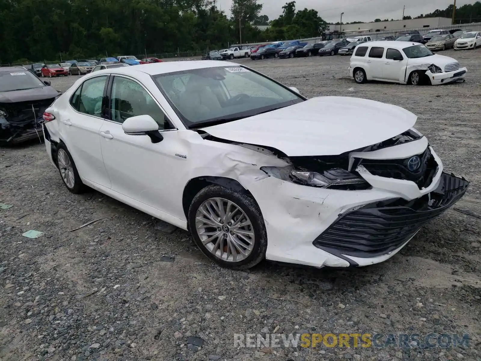 1 Photograph of a damaged car 4T1B21HKXKU515352 TOYOTA CAMRY 2019