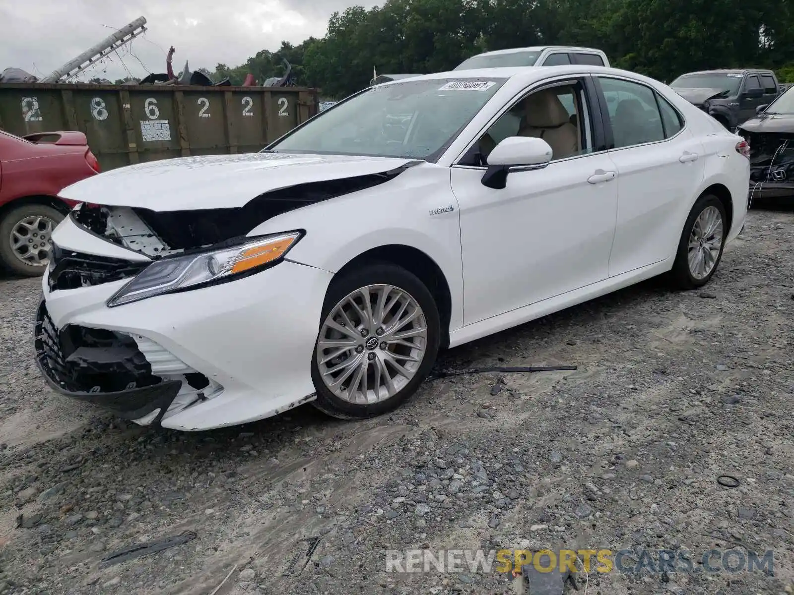 2 Photograph of a damaged car 4T1B21HKXKU515352 TOYOTA CAMRY 2019