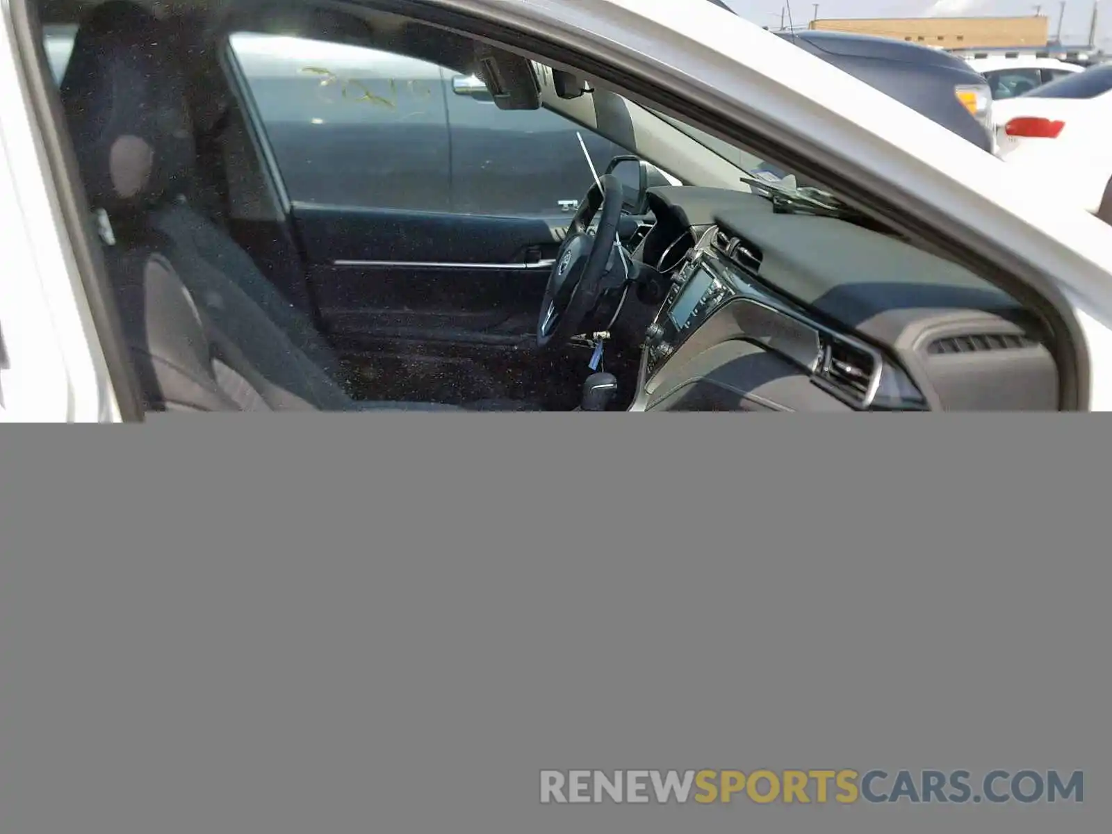 5 Photograph of a damaged car 4T1B21HKXKU517571 TOYOTA CAMRY 2019