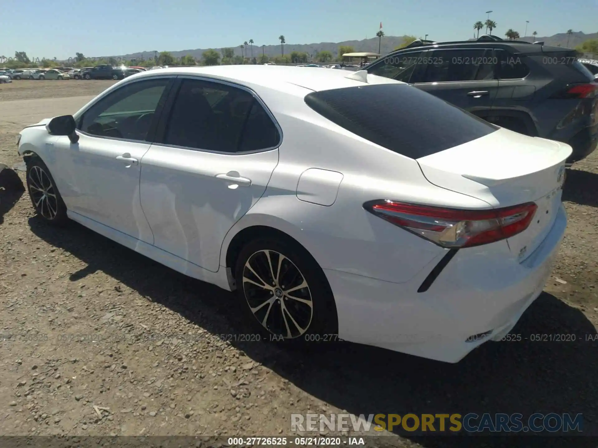 3 Photograph of a damaged car 4T1B21HKXKU518722 TOYOTA CAMRY 2019