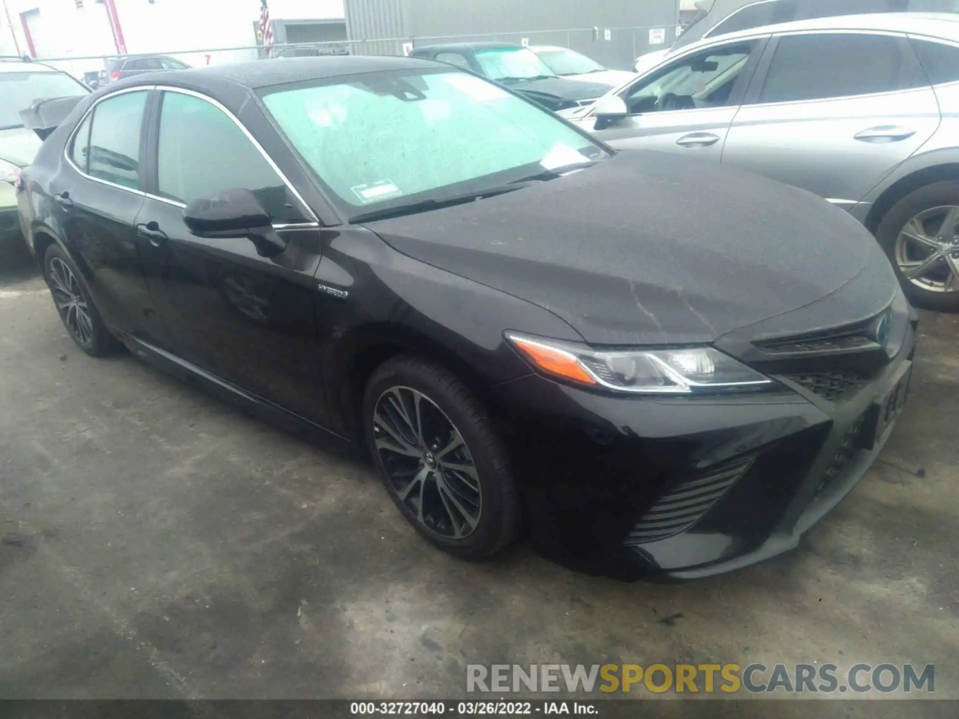 1 Photograph of a damaged car 4T1B21HKXKU520874 TOYOTA CAMRY 2019