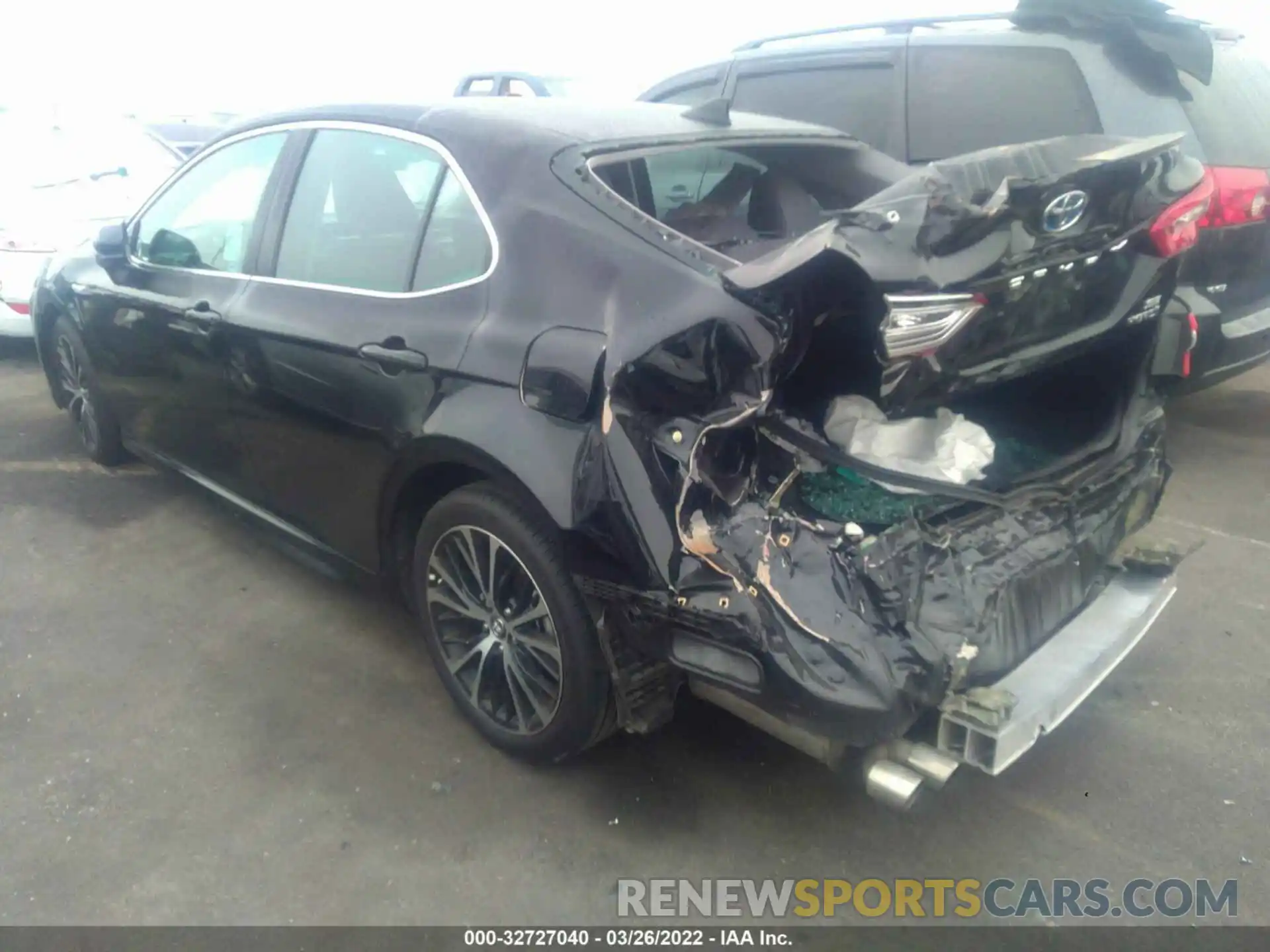 3 Photograph of a damaged car 4T1B21HKXKU520874 TOYOTA CAMRY 2019