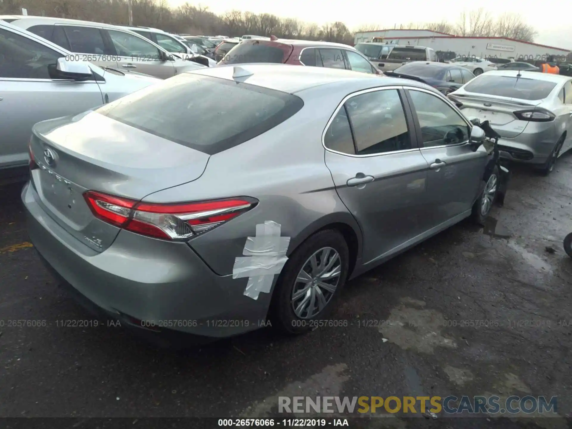 4 Фотография поврежденного автомобиля 4T1B31HK0KU005377 TOYOTA CAMRY 2019