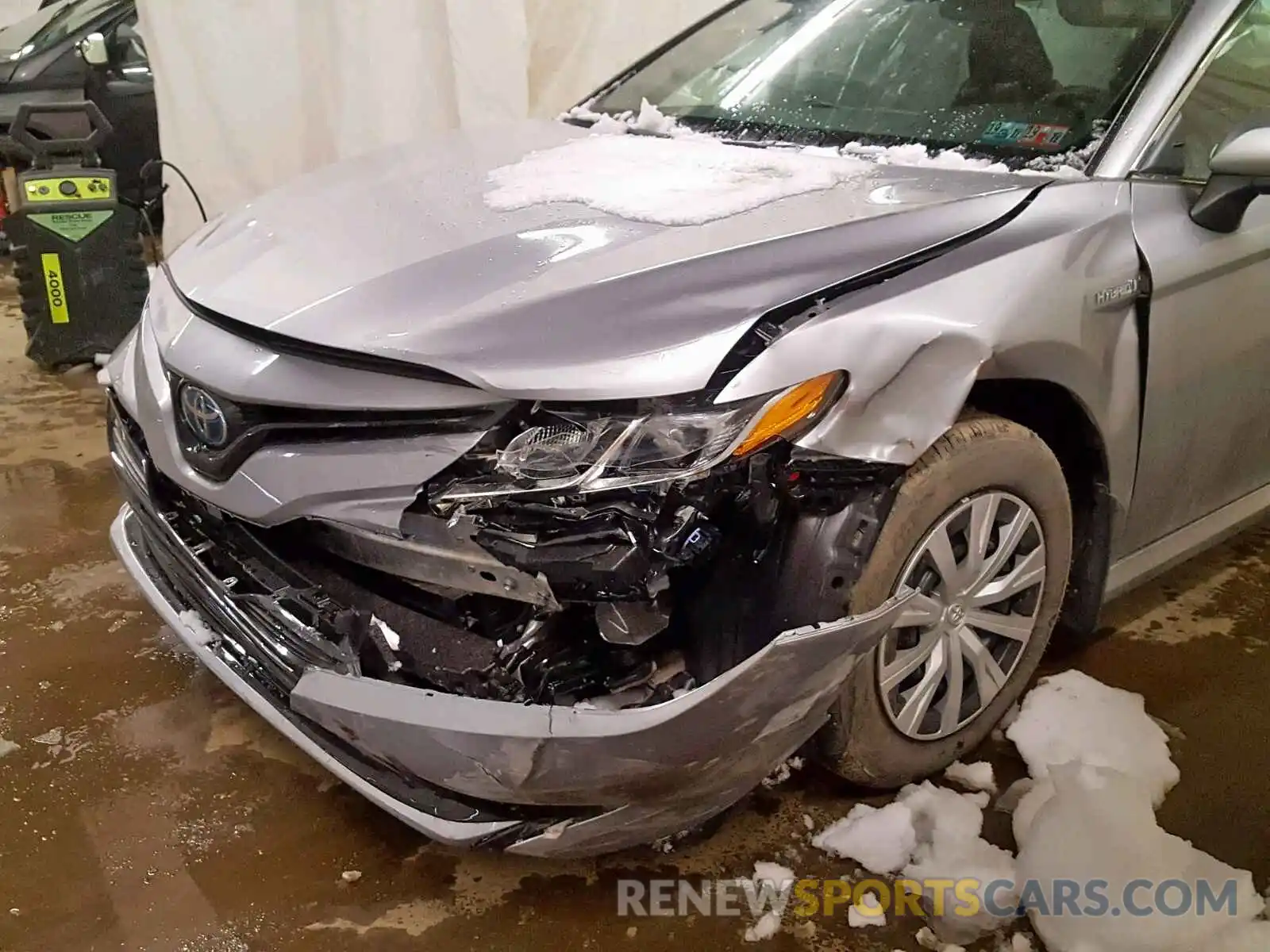 9 Photograph of a damaged car 4T1B31HK0KU006089 TOYOTA CAMRY 2019