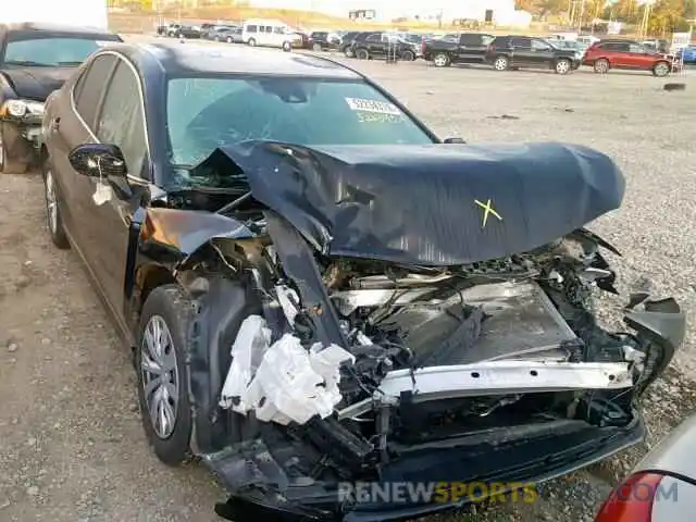 1 Photograph of a damaged car 4T1B31HK0KU509430 TOYOTA CAMRY 2019