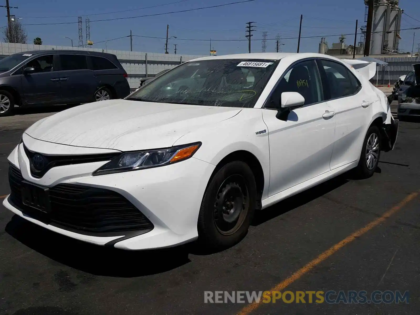 2 Photograph of a damaged car 4T1B31HK0KU512599 TOYOTA CAMRY 2019