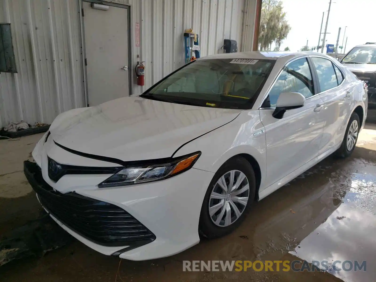 2 Photograph of a damaged car 4T1B31HK0KU512831 TOYOTA CAMRY 2019