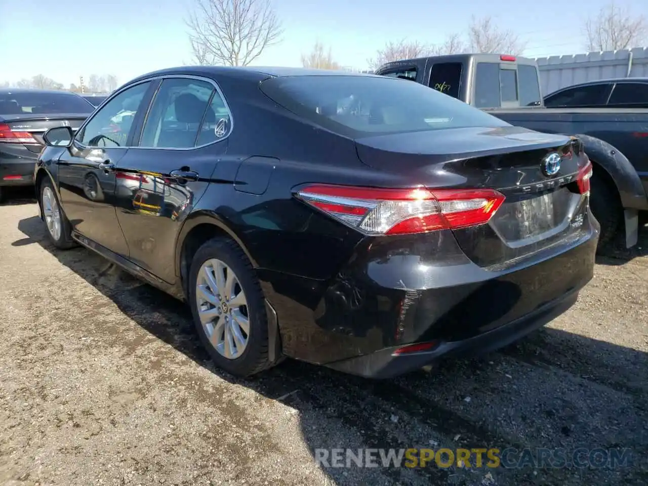 3 Photograph of a damaged car 4T1B31HK0KU515518 TOYOTA CAMRY 2019