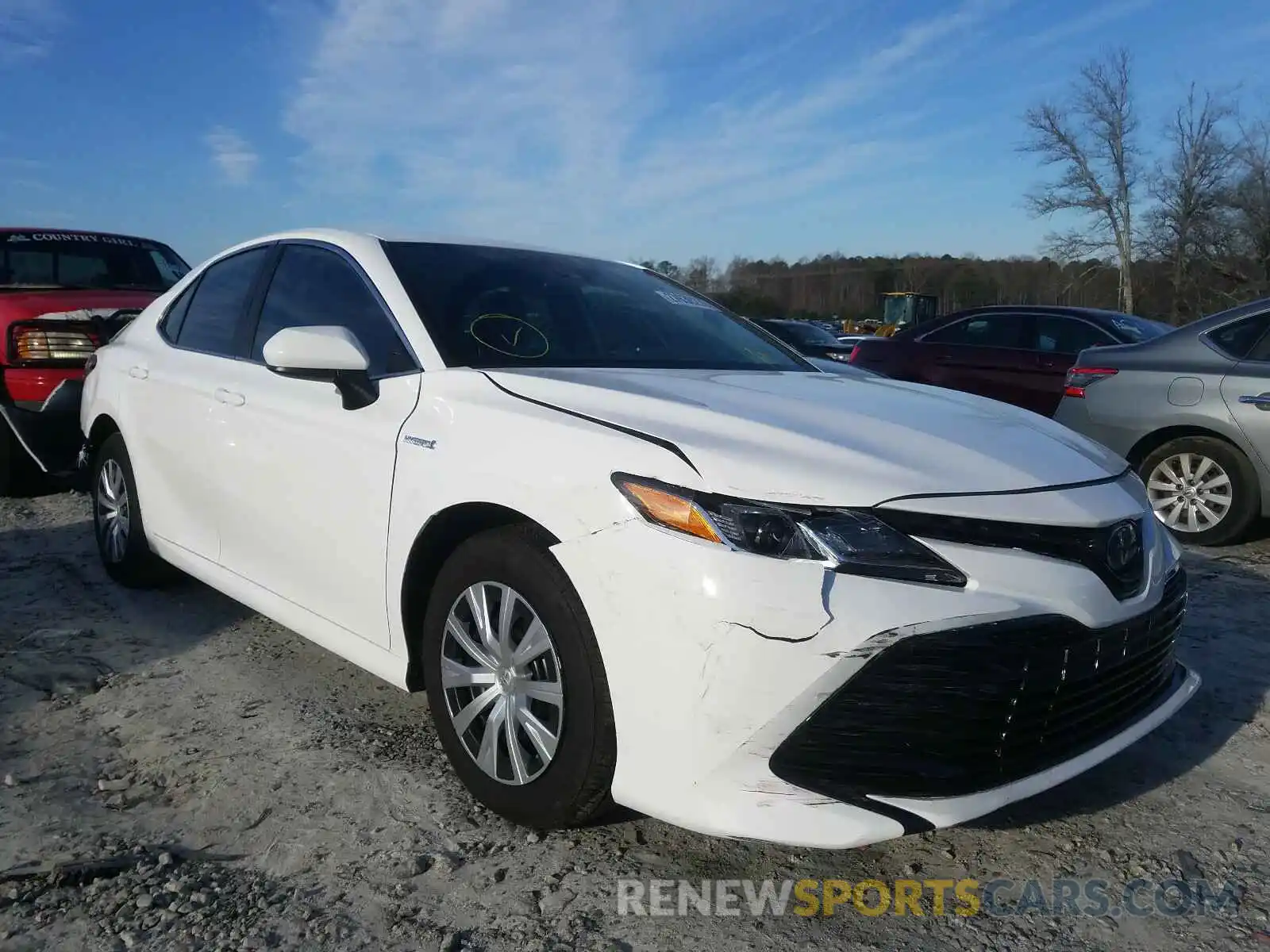 1 Photograph of a damaged car 4T1B31HK1KU007798 TOYOTA CAMRY 2019