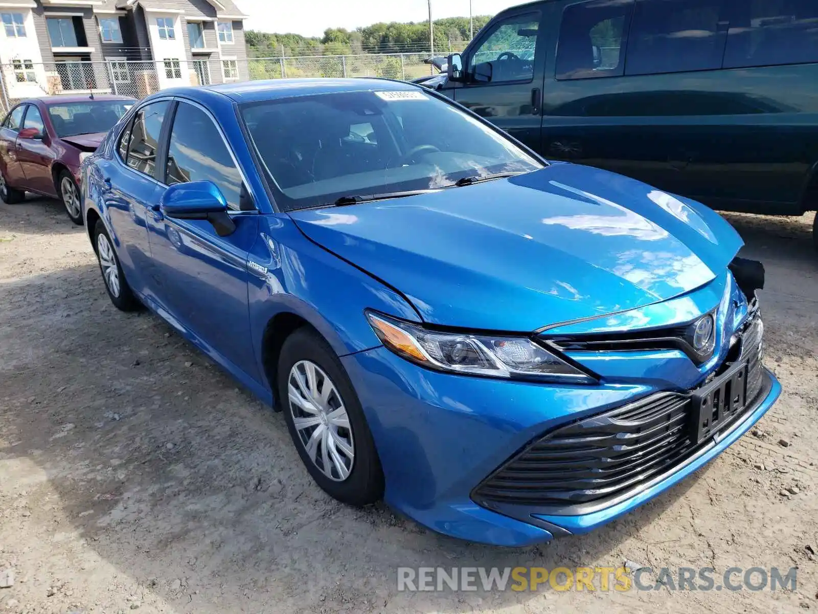 1 Photograph of a damaged car 4T1B31HK1KU008207 TOYOTA CAMRY 2019