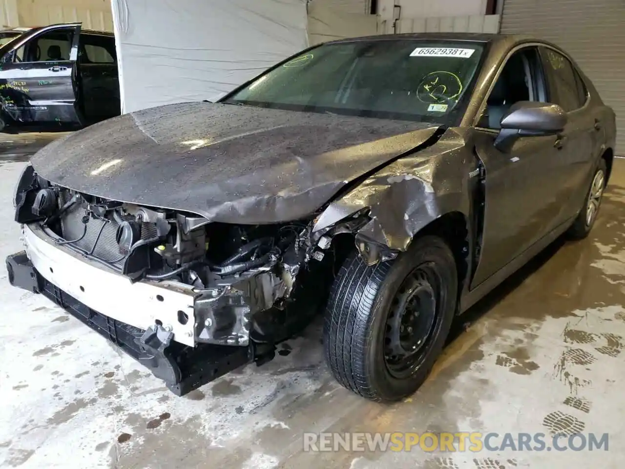 2 Photograph of a damaged car 4T1B31HK1KU008806 TOYOTA CAMRY 2019