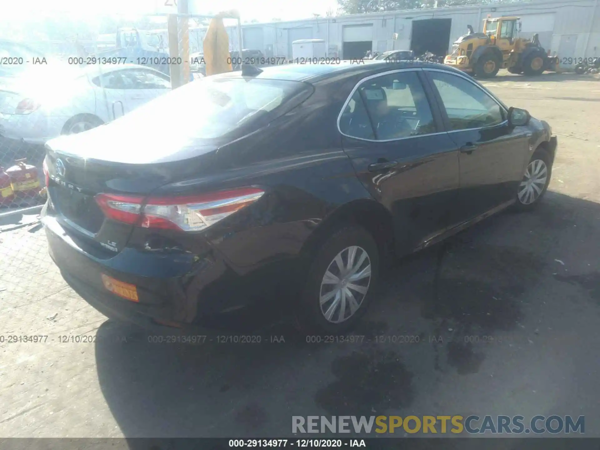 4 Photograph of a damaged car 4T1B31HK1KU009017 TOYOTA CAMRY 2019