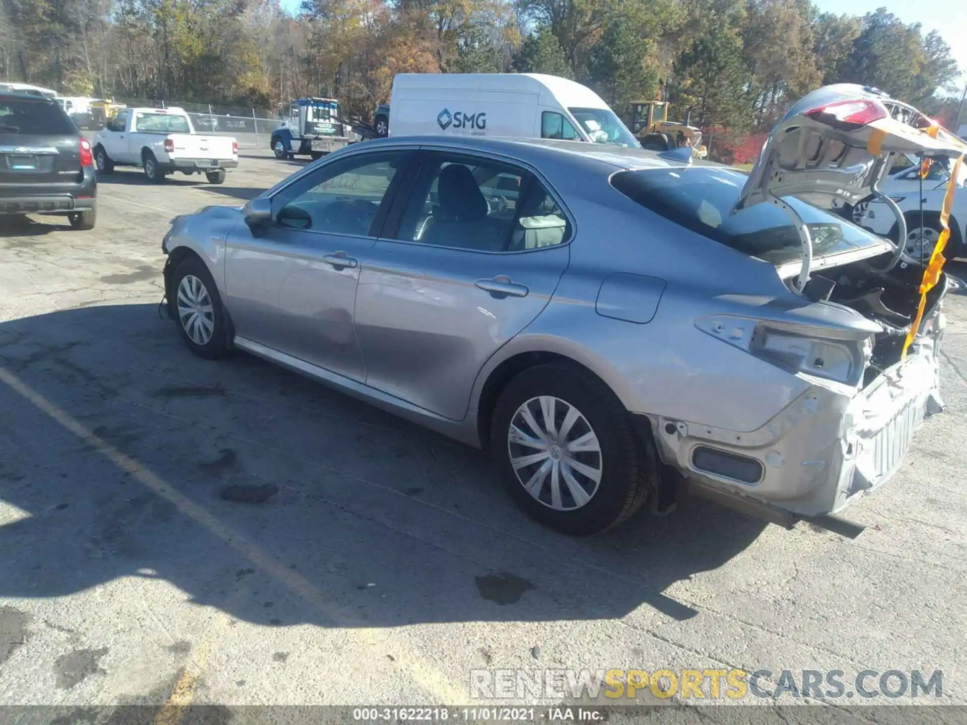 3 Photograph of a damaged car 4T1B31HK1KU510523 TOYOTA CAMRY 2019