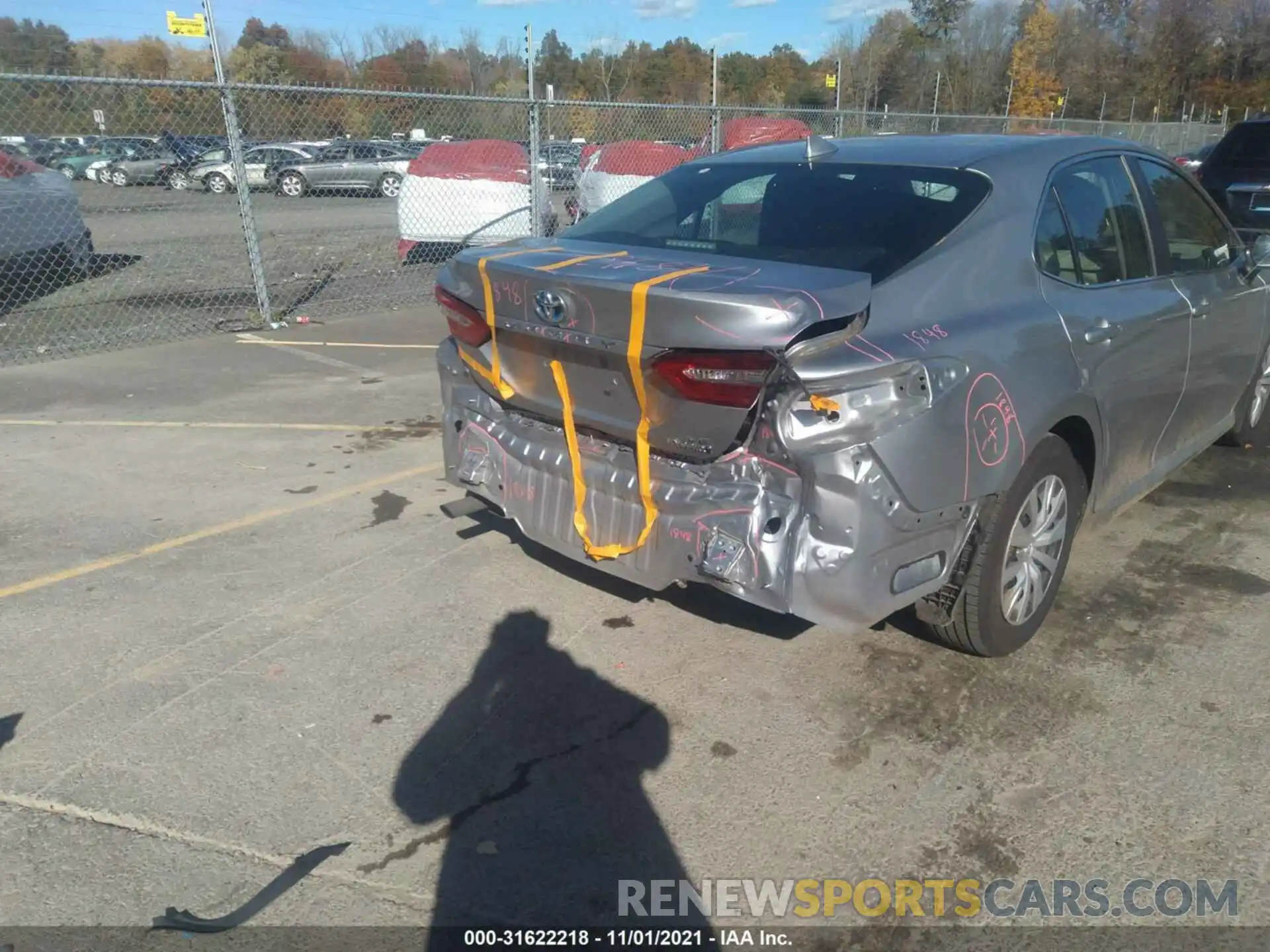 6 Photograph of a damaged car 4T1B31HK1KU510523 TOYOTA CAMRY 2019