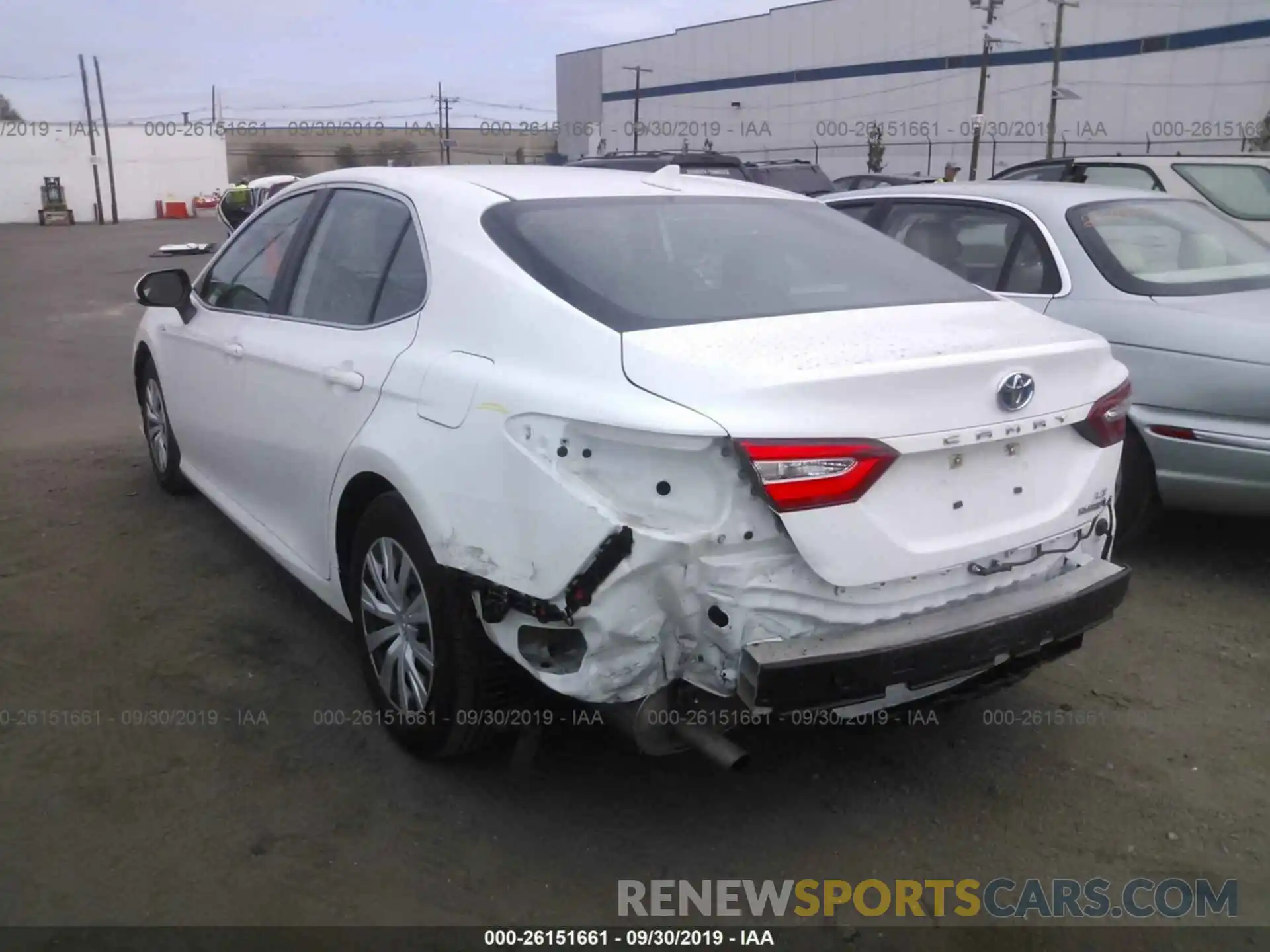 3 Photograph of a damaged car 4T1B31HK1KU511493 TOYOTA CAMRY 2019