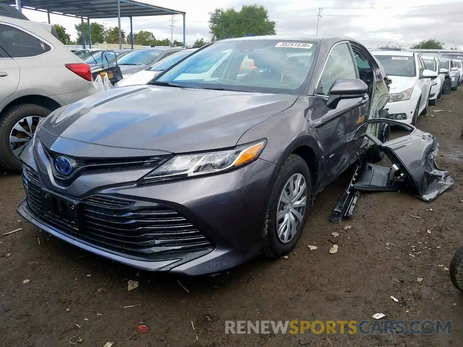 2 Photograph of a damaged car 4T1B31HK1KU512787 TOYOTA CAMRY 2019