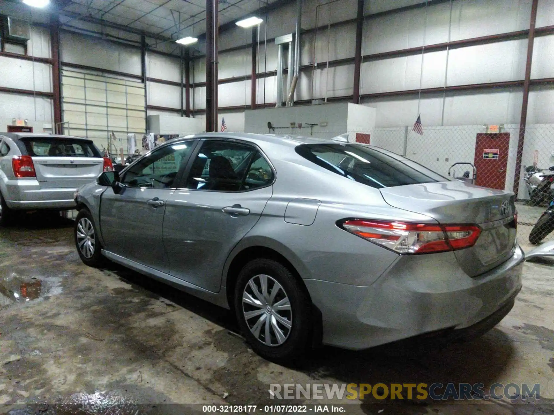 3 Photograph of a damaged car 4T1B31HK1KU513289 TOYOTA CAMRY 2019