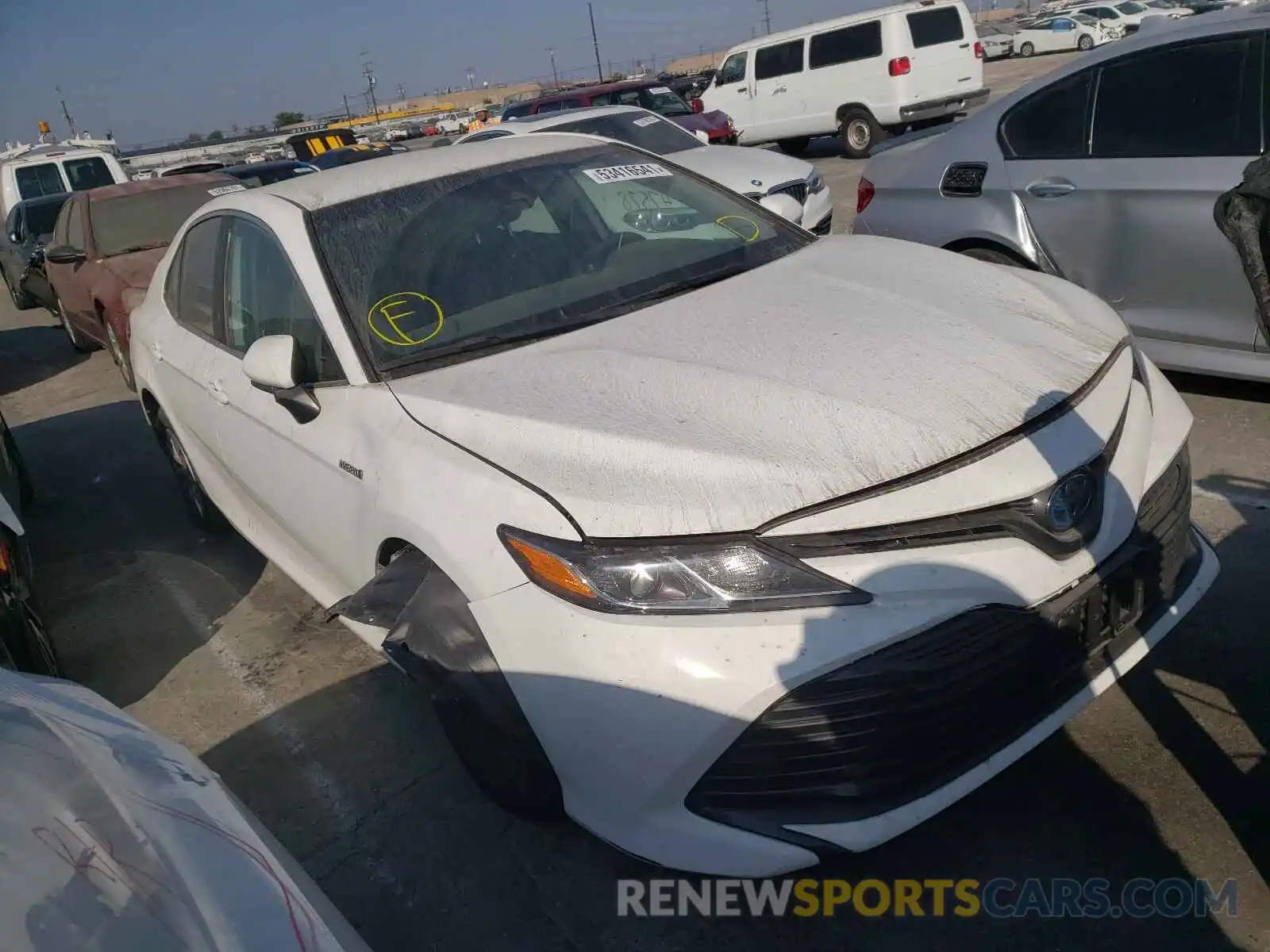 1 Photograph of a damaged car 4T1B31HK1KU513339 TOYOTA CAMRY 2019