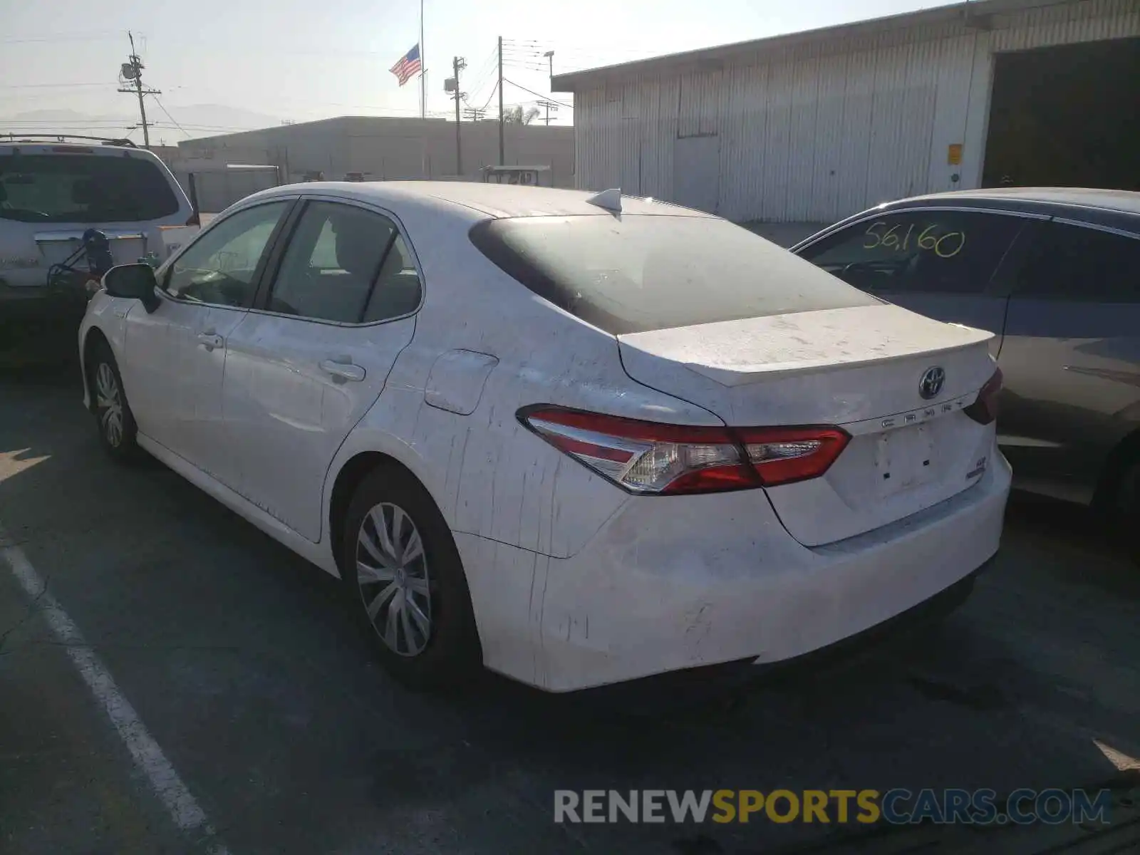 3 Photograph of a damaged car 4T1B31HK1KU513339 TOYOTA CAMRY 2019