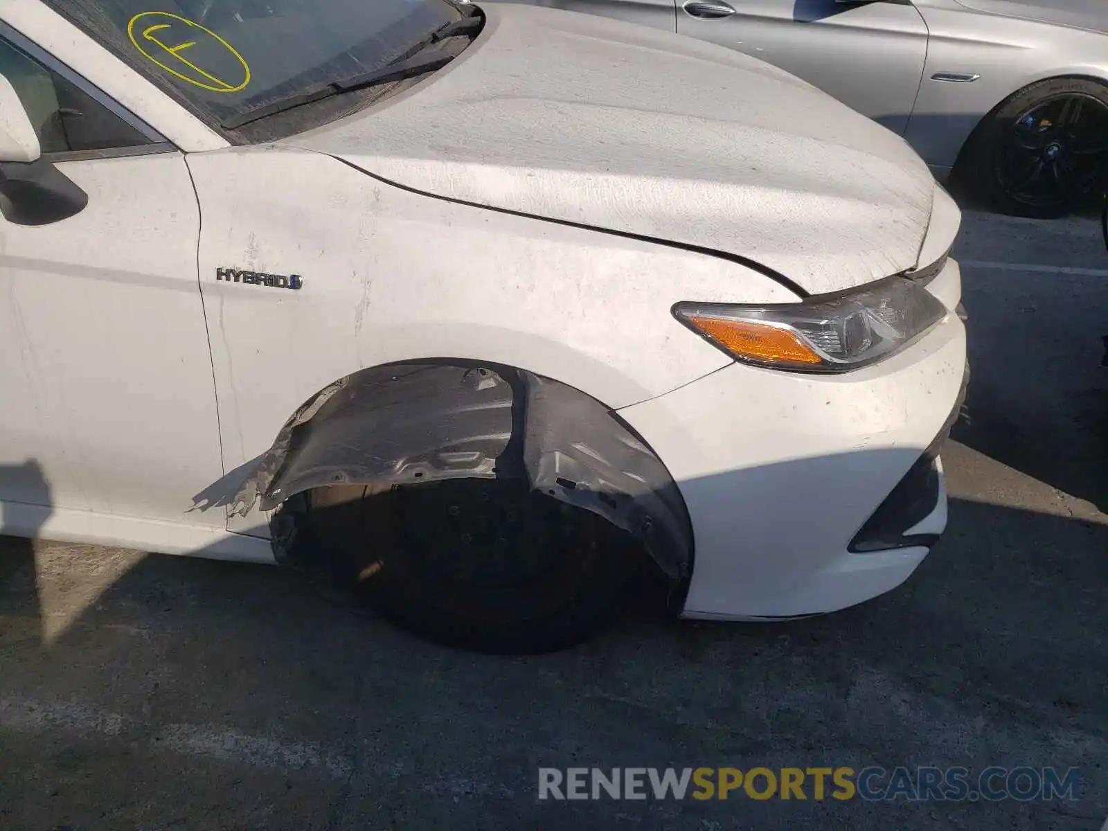 9 Photograph of a damaged car 4T1B31HK1KU513339 TOYOTA CAMRY 2019