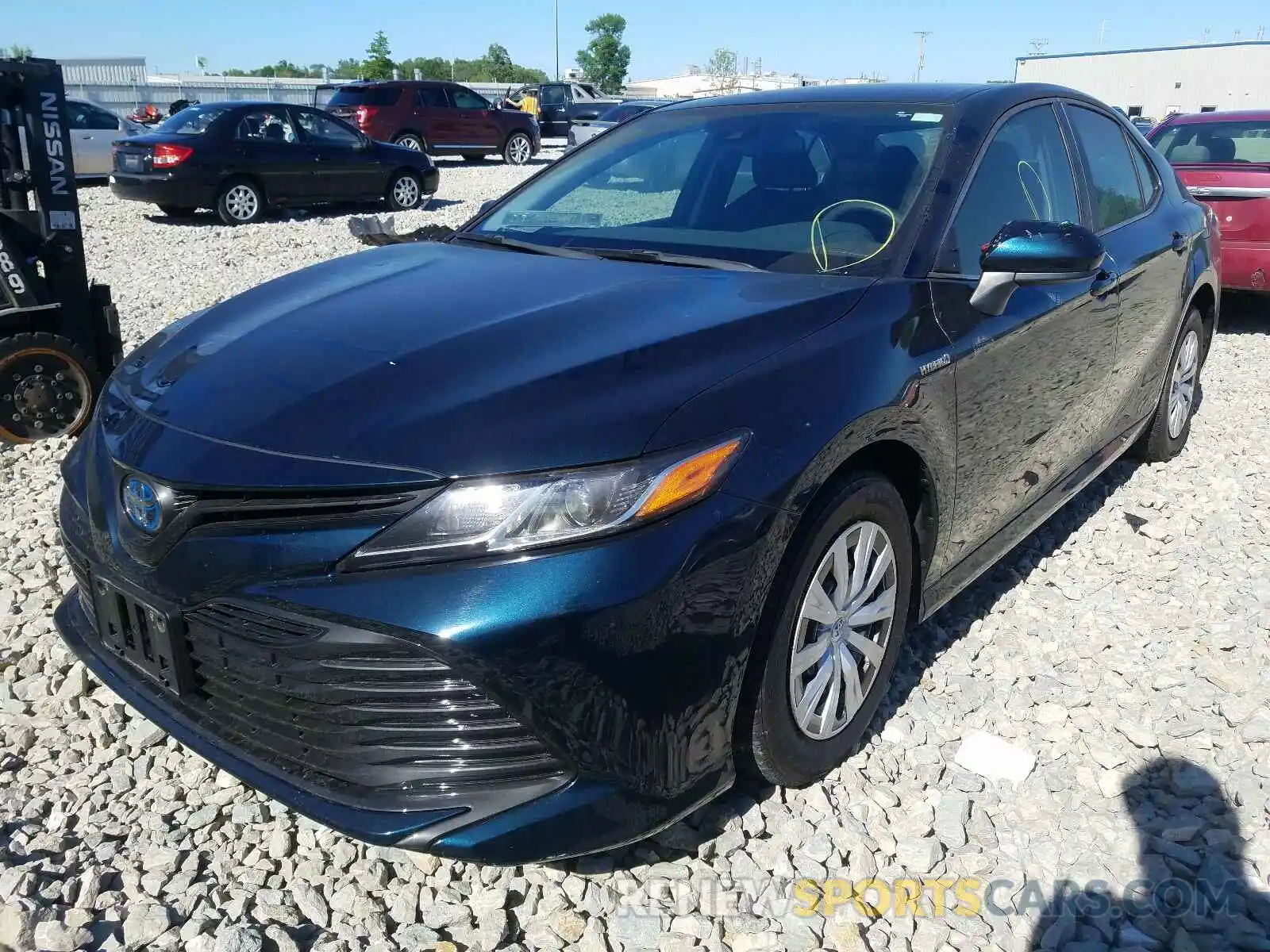 2 Photograph of a damaged car 4T1B31HK1KU513504 TOYOTA CAMRY 2019