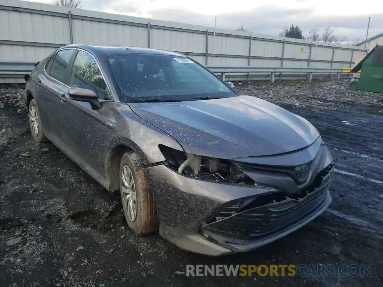 1 Photograph of a damaged car 4T1B31HK1KU513888 TOYOTA CAMRY 2019