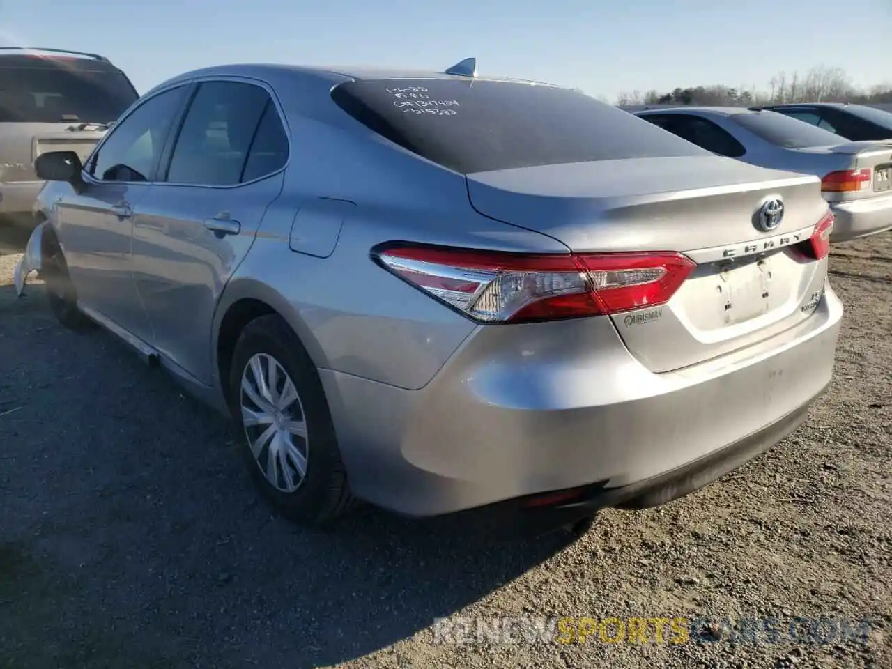 3 Photograph of a damaged car 4T1B31HK1KU515382 TOYOTA CAMRY 2019