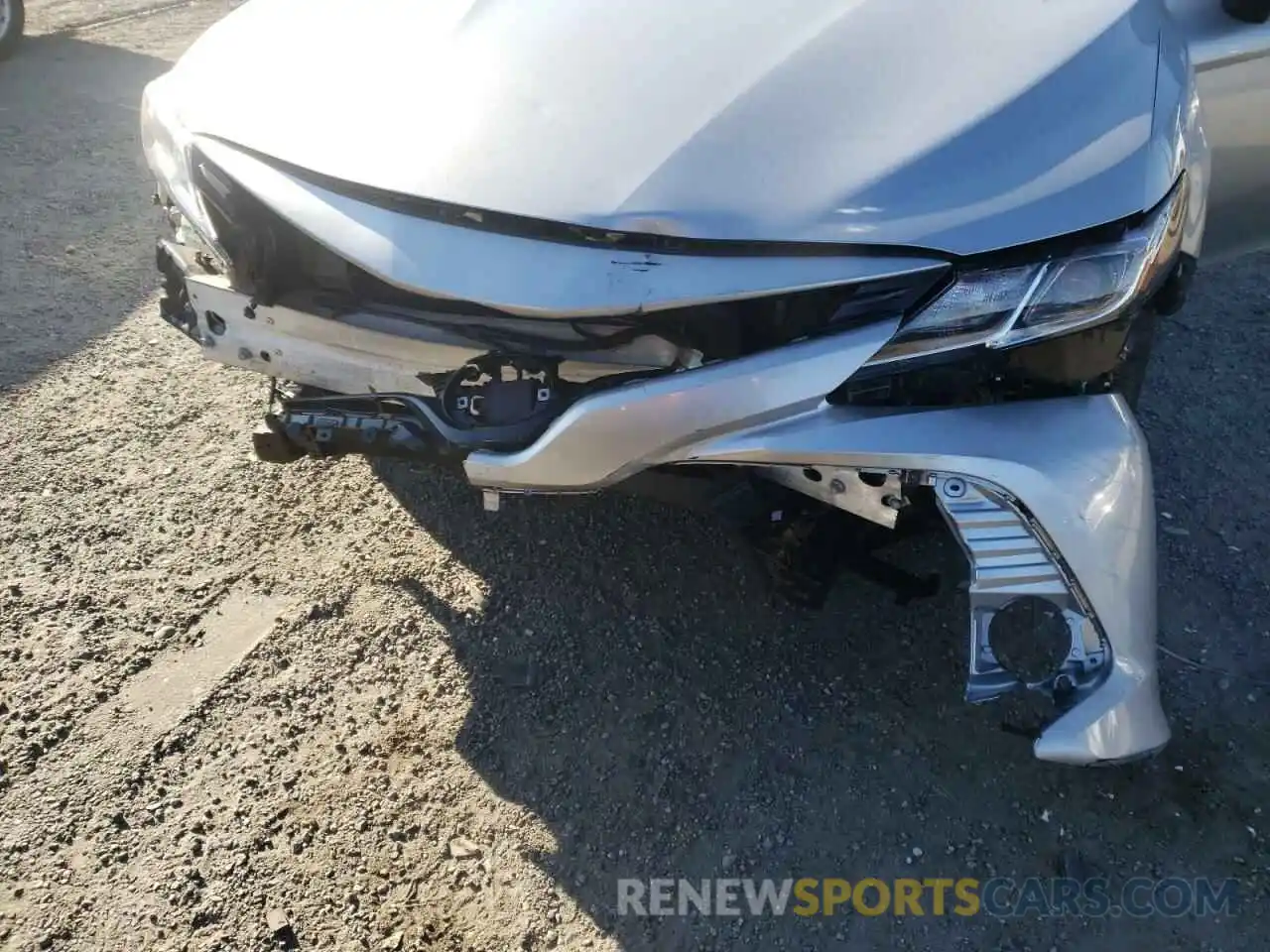 9 Photograph of a damaged car 4T1B31HK1KU515382 TOYOTA CAMRY 2019