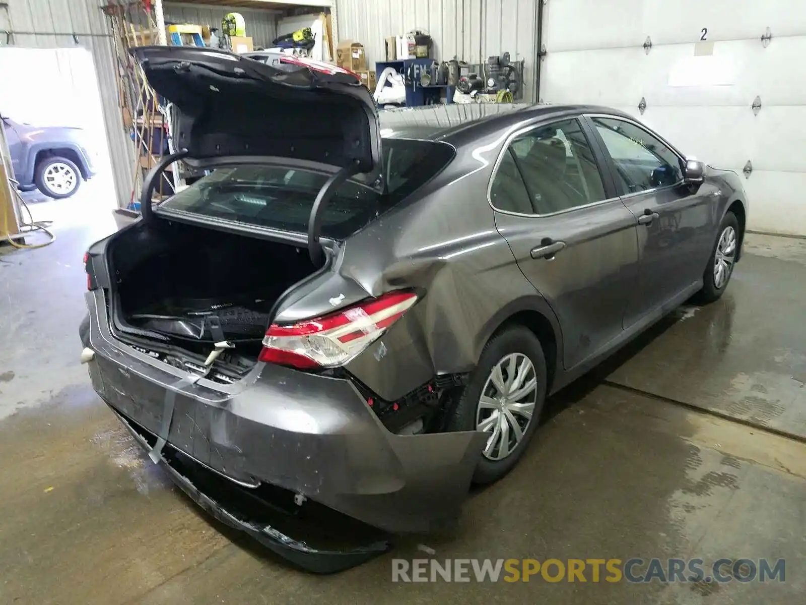 4 Photograph of a damaged car 4T1B31HK1KU516287 TOYOTA CAMRY 2019