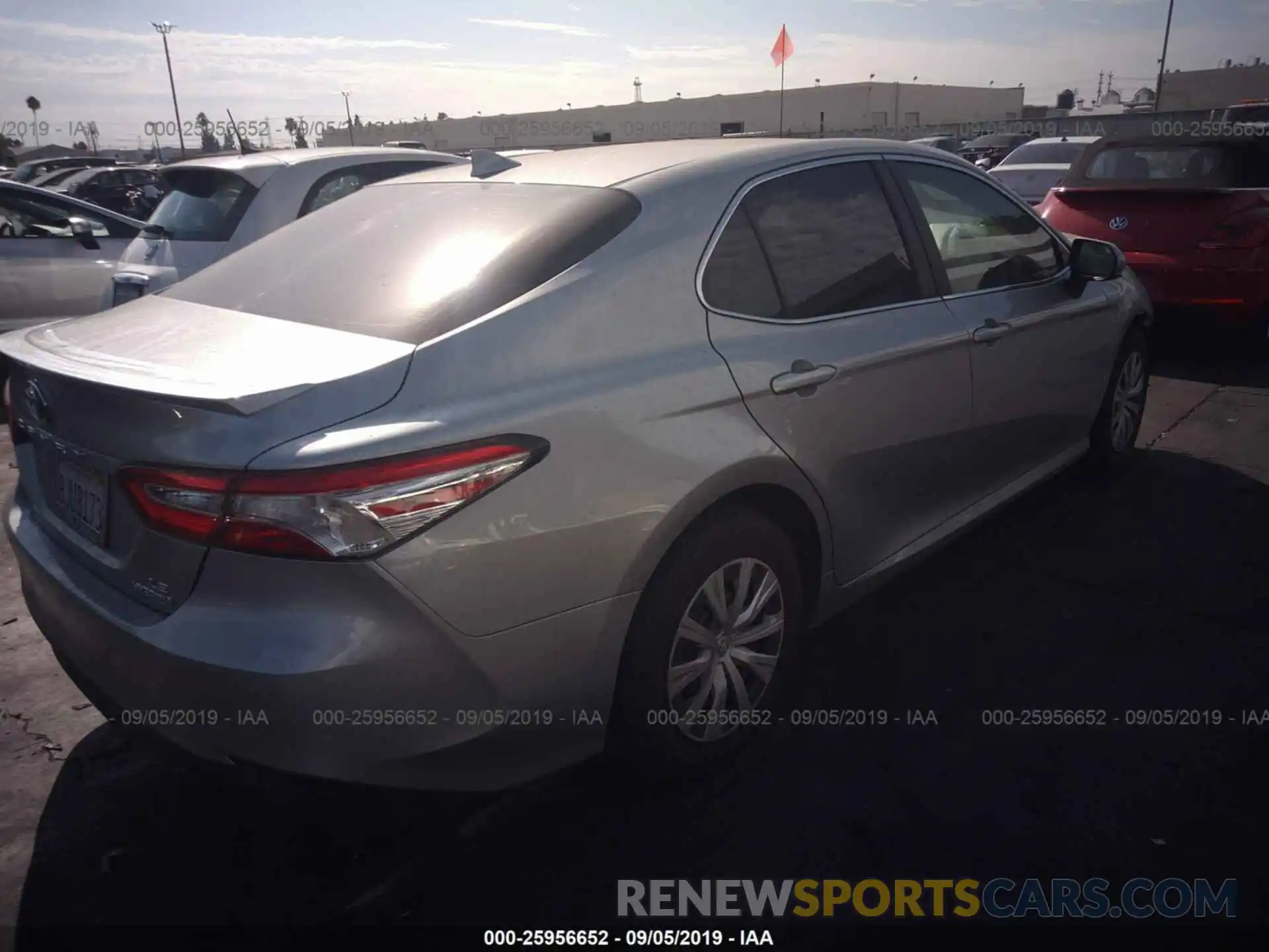 4 Photograph of a damaged car 4T1B31HK2KU007387 TOYOTA CAMRY 2019