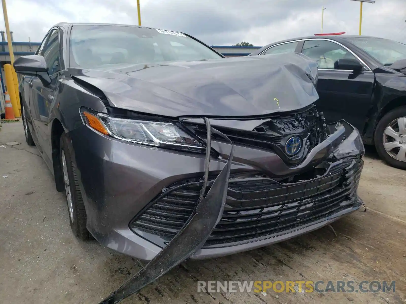 1 Photograph of a damaged car 4T1B31HK2KU508716 TOYOTA CAMRY 2019