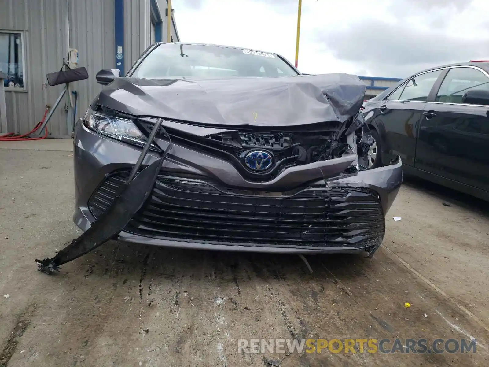 9 Photograph of a damaged car 4T1B31HK2KU508716 TOYOTA CAMRY 2019