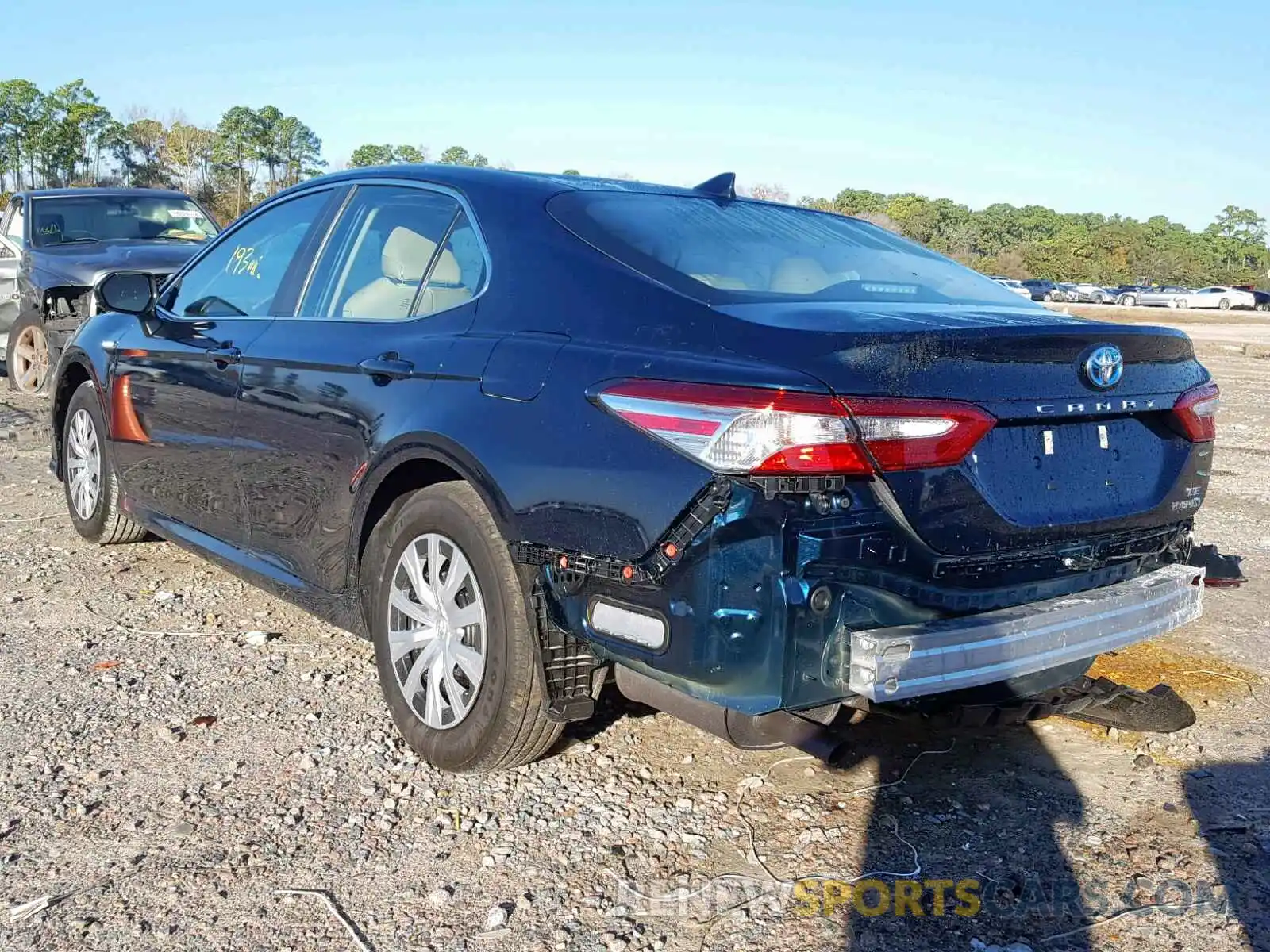 3 Photograph of a damaged car 4T1B31HK2KU509039 TOYOTA CAMRY 2019