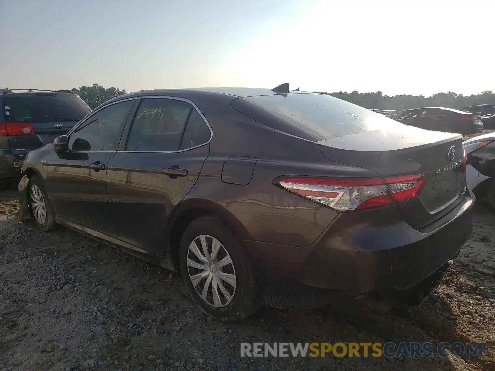 3 Photograph of a damaged car 4T1B31HK2KU510613 TOYOTA CAMRY 2019