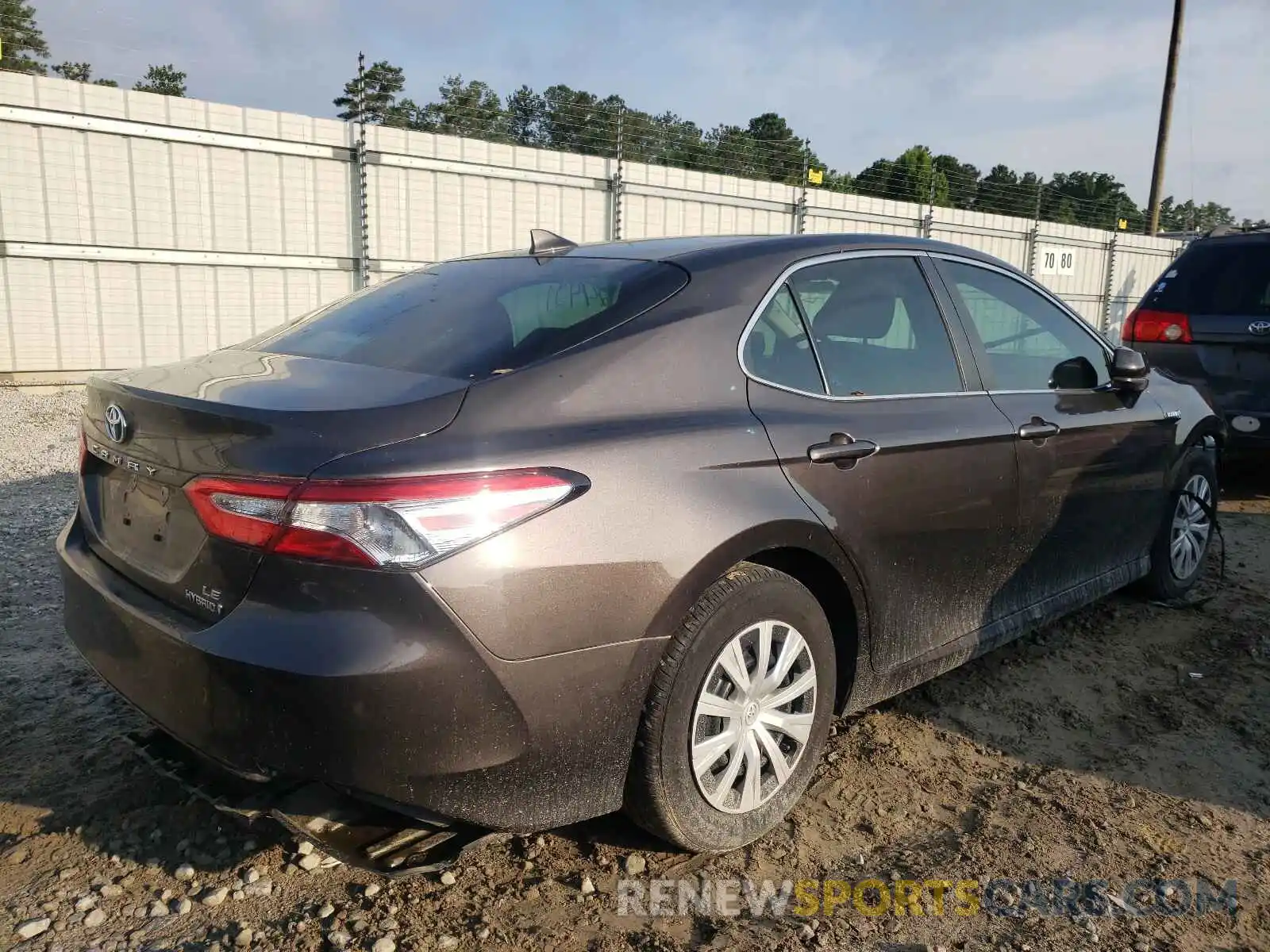 4 Photograph of a damaged car 4T1B31HK2KU510613 TOYOTA CAMRY 2019