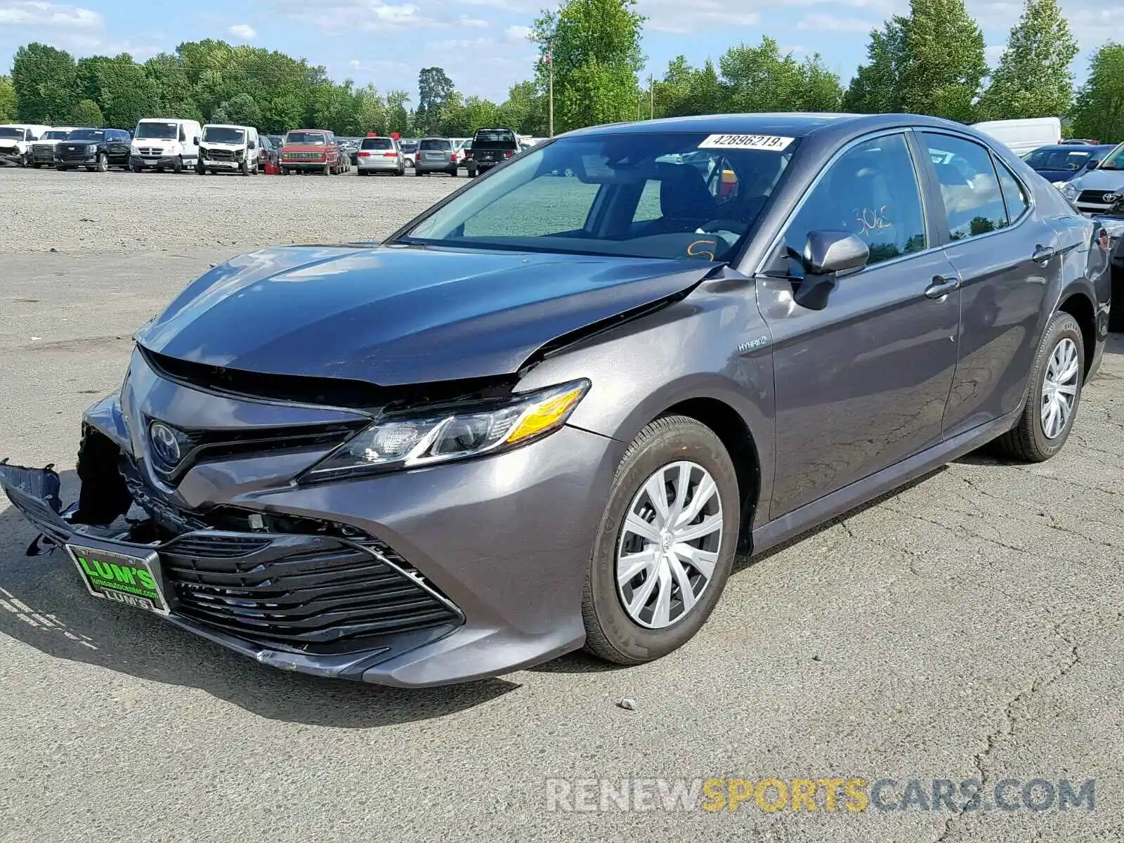 2 Photograph of a damaged car 4T1B31HK2KU513432 TOYOTA CAMRY 2019