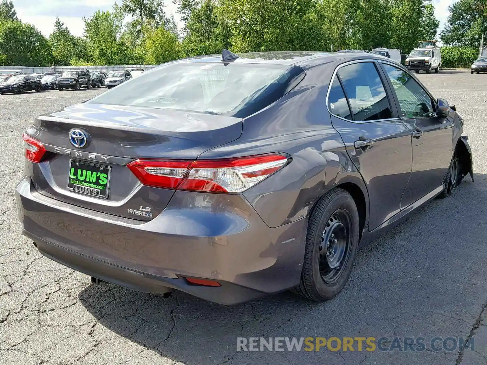 4 Photograph of a damaged car 4T1B31HK2KU513432 TOYOTA CAMRY 2019